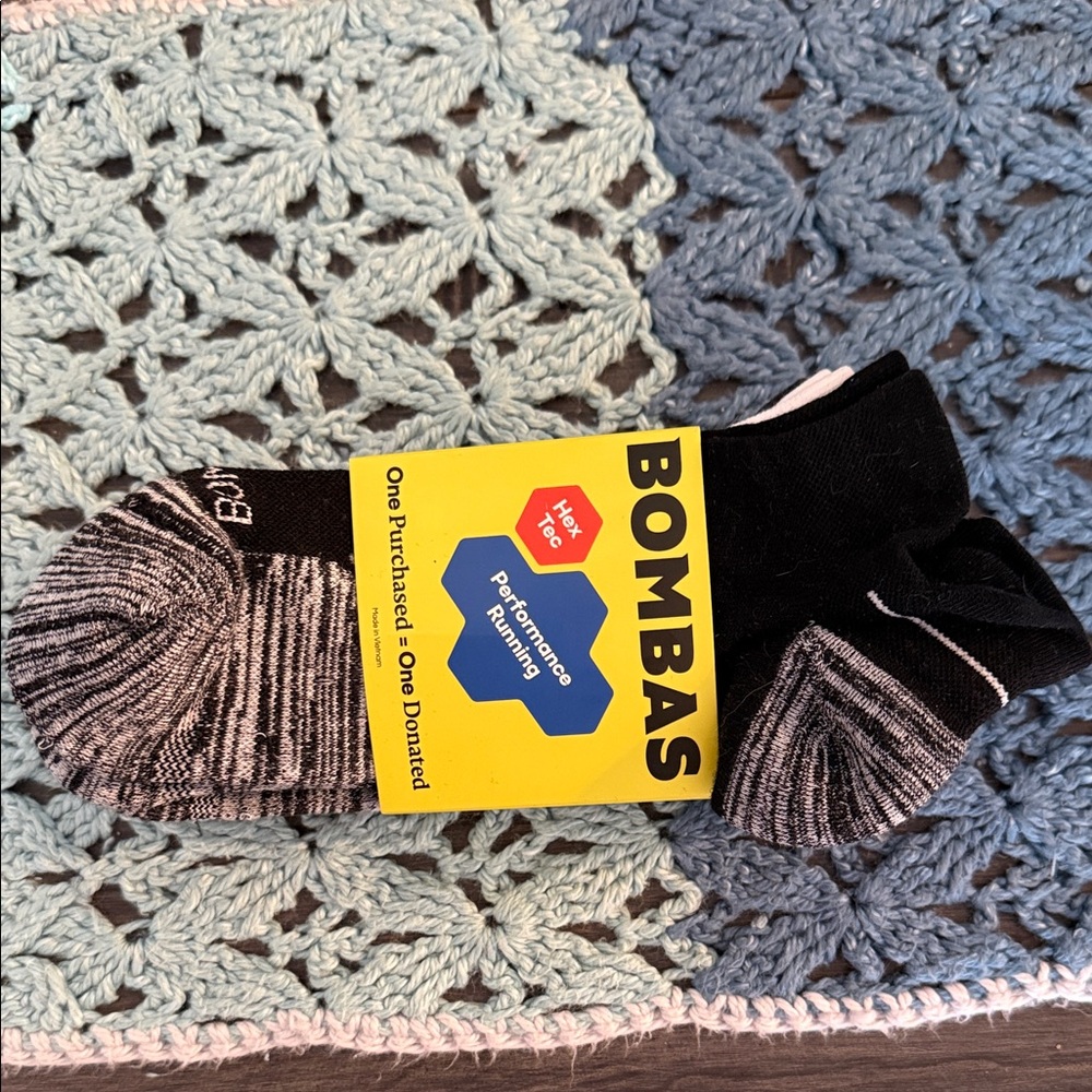 Bombas Men's Black and White Athletic Socks